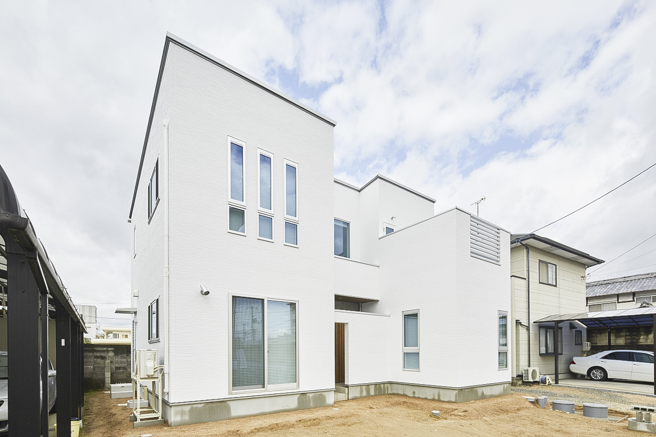 白を基調にしたシンプルモダンの家 ひのき住宅 岡山 倉敷で注文住宅 分譲住宅 土地のことならひのき住宅